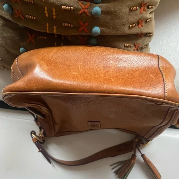 DOONEY BOURKE FLORENTINE HOBO BAG
